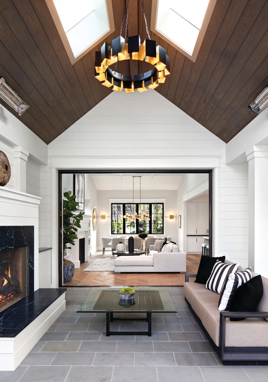 Masterful design complements unique decor, such as the light fixture seen at left. PHOTO BY BERNARD ANDRE/COURTESY OF YOUNG PLATINUM GROUP (GOLDEN GATE SOTHEBY’S INTERNATIONAL REALTY)