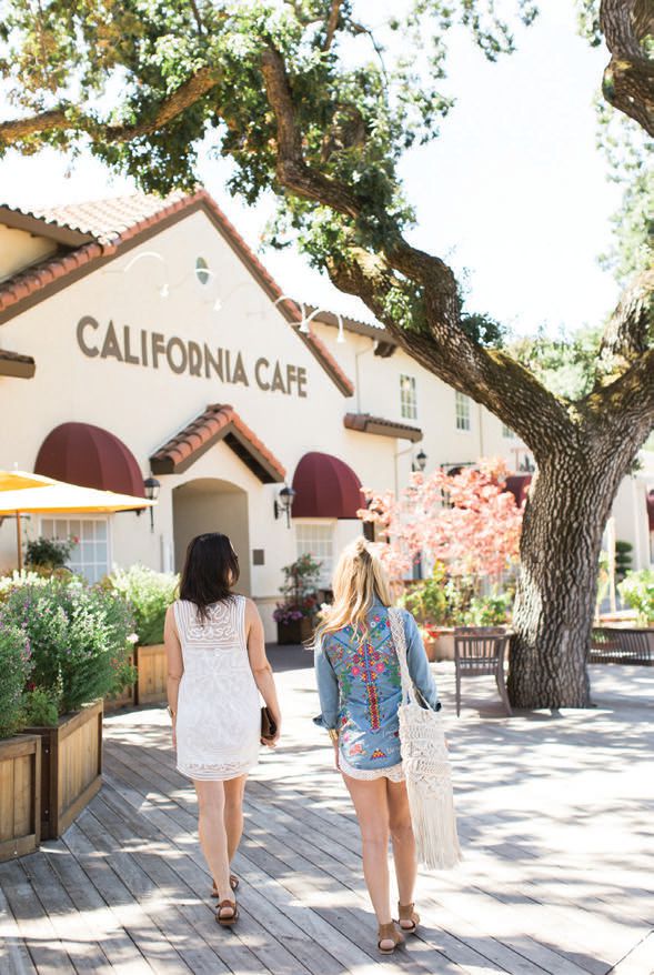 The town offers plenty of downtown dining and shopping options. PHOTO COURTESY OF THE LOS GATOS CHAMBER OF COMMERCE